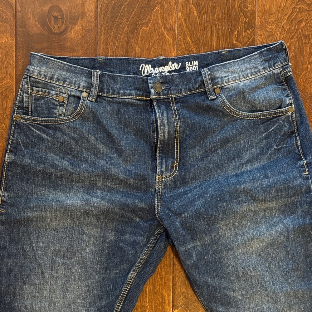 Wrangler Retro Slim Bootcut Jeans. Like new!!! 38x32 - Picture 3 of 6